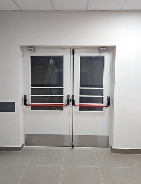 Дверь EIW с отбойниками