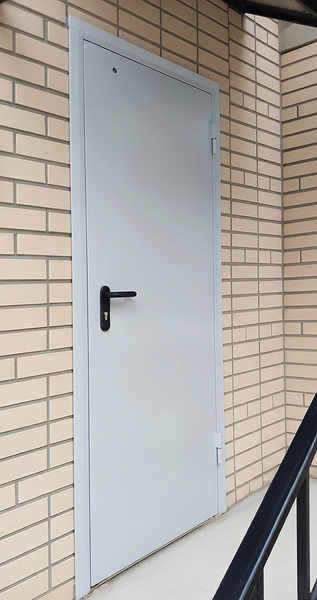 Стандартная огнестойкая дверь